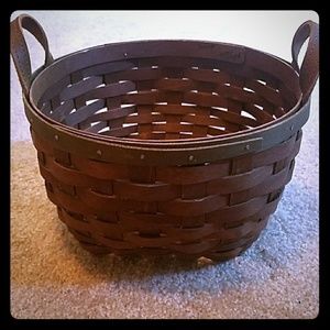 2009 Longaberger Round Basket